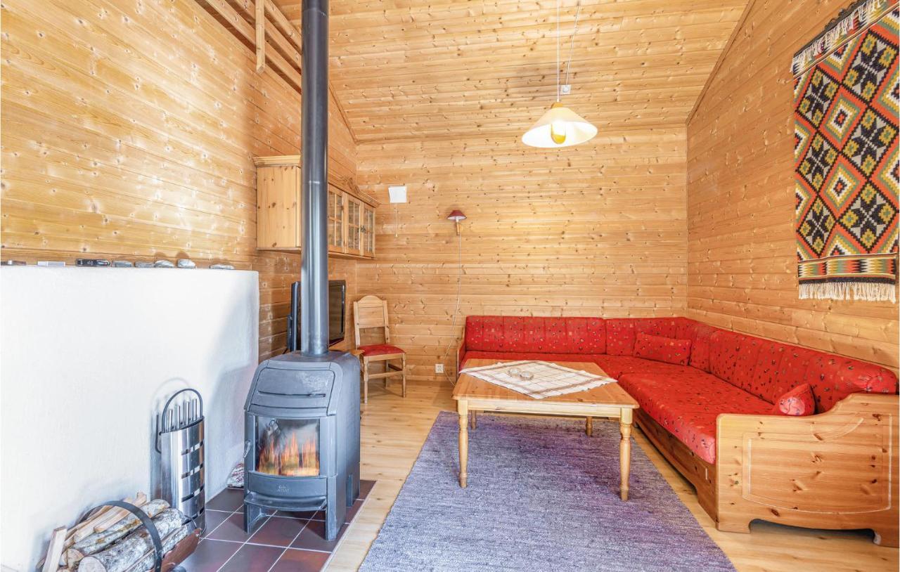 Cozy Home In Fjaerland With House A Mountain View ภายนอก รูปภาพ